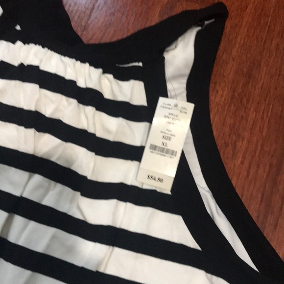 NWT B&W Tie Back Top From White House Black Market - Picture 2 of 3